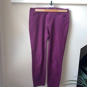 Old Navy Pixie mid rise work pant size 4